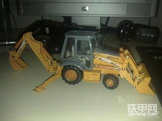 凯斯原厂挖掘机两头忙模型