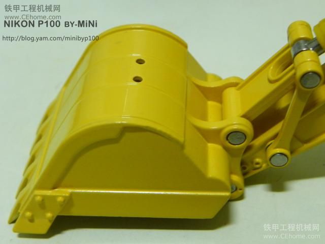 誰有跟這一樣的模型komatsu