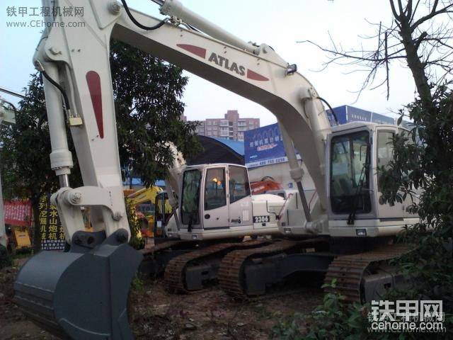 很少見的阿特拉斯   這車相當(dāng)?shù)呐? onerror=