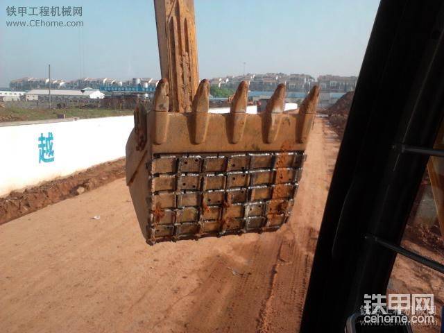 斗子焊完了看著很強大