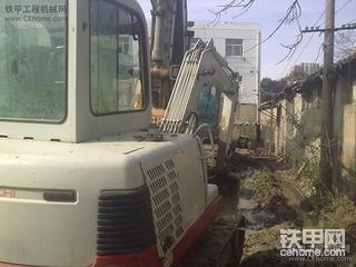 上海中介出售竹内TB150挖掘机