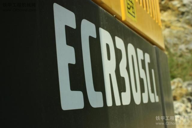 沃爾沃ECR305C短尾挖掘機美圖