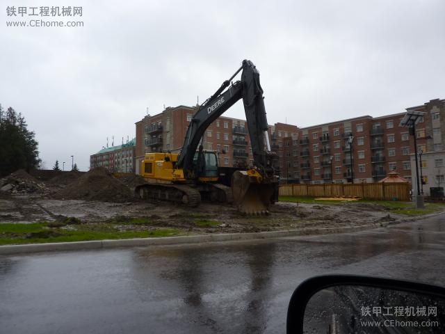 下雨天DEERE也停工了