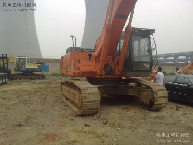 上海中介出售日立zx450挖掘机