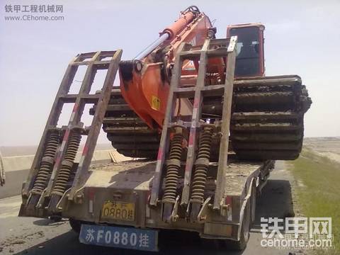 水陆挖掘机之上平板
