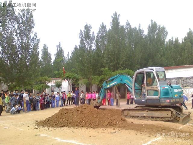 【2011征文】用菜鳥的眼光來看挖掘機(jī)