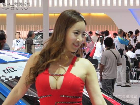 換口味啦，車展美女，亮點(diǎn)自己看