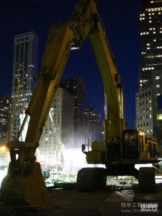 蓝天、大海、城市、矿区　卡特385！！！