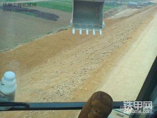 刷的路基邊坡！