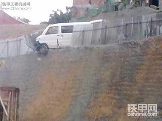 今儿，上班一幕！！！