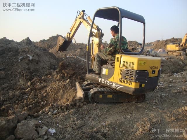 山東濟寧個人出售玉柴13-6挖掘機