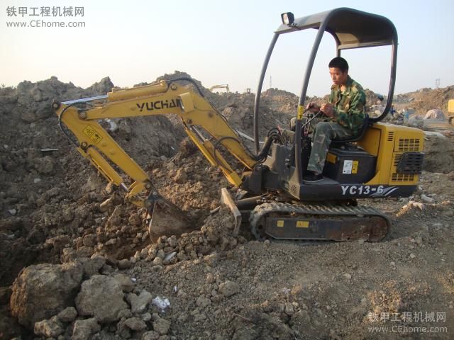 山東濟寧個人出售玉柴13-6挖掘機