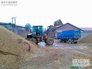 徐工LW160小铲车3万2000多多有人要不？