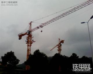 有毛病的人，早上六点就开工，吵的我都睡不着了