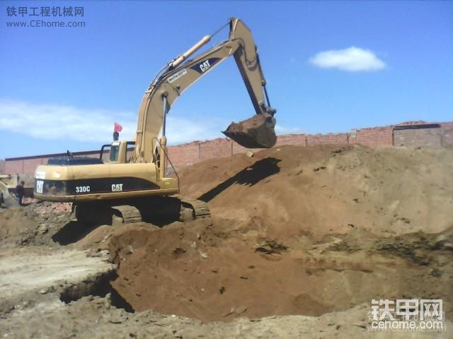 往磚窯上面上土