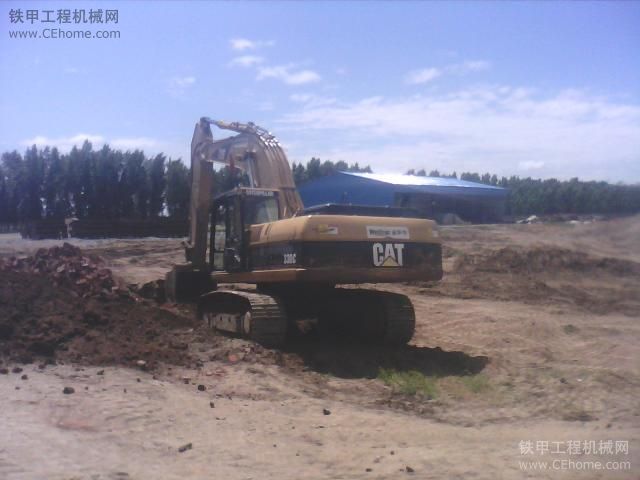 朋友的CAT 330C