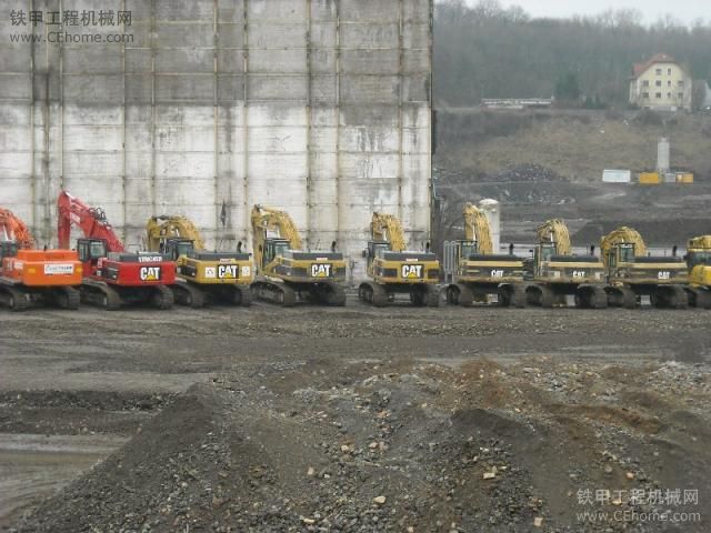 中型場面，主題公園基礎建設施工設備。