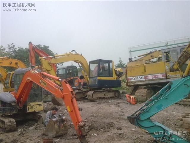 去年的图上海挖掘机市场