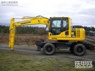 小松PW148-8轮呔挖掘机