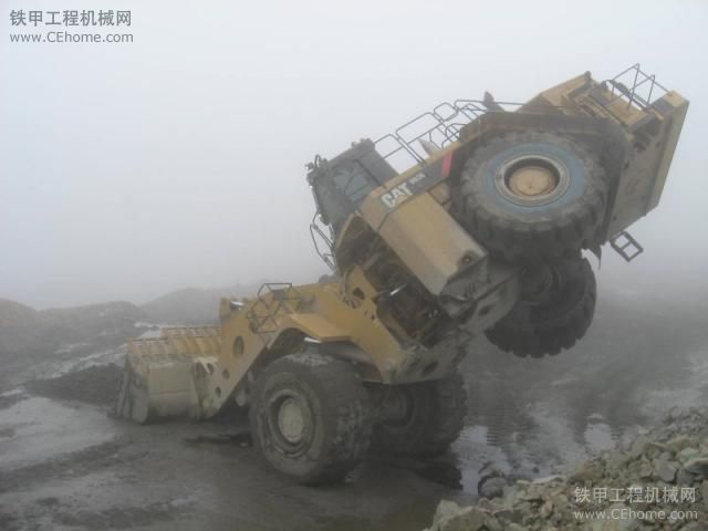 CAT 993K裝載機(jī) 玩耍