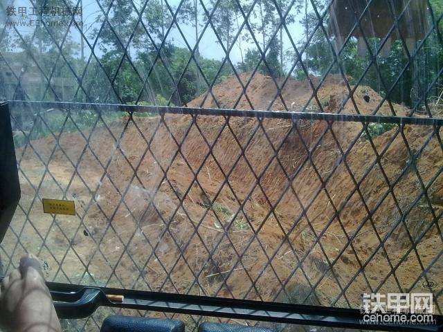 第一次刷坡，右邊那里后面還修了一下