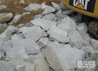 招聘4名炮机 机手 闲谈的就不要来了 也不欢迎 谢谢