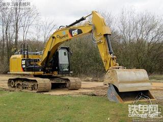 cat323E