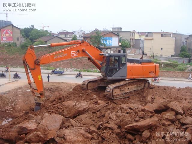 求個(gè)認(rèn)證車主 發(fā)幾輛目前正在使用的機(jī)子圖片 日立450HBE 現(xiàn)代225