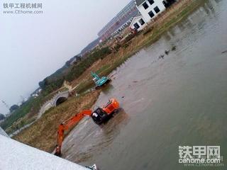 泥泞的一天