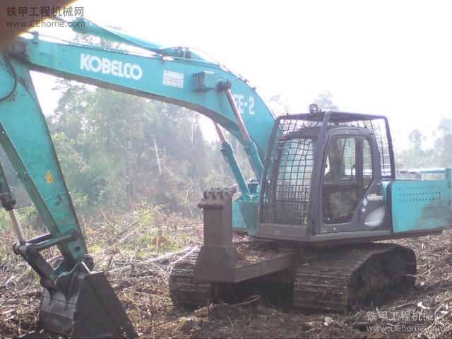 [農(nóng)牧業(yè)專(zhuān)用]神鋼SK200-8挖掘機(jī)