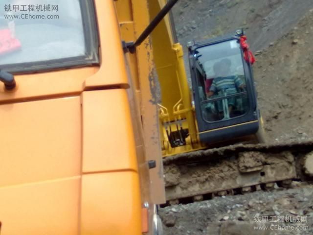 新機【黃蜂神剛】裝車