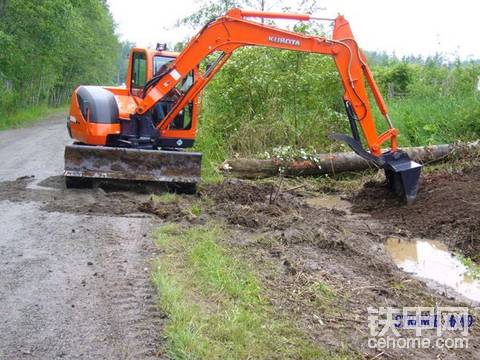 kubota      久保田株式会社  8吨挖机  ----kx080-3s