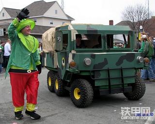 “老百姓用军用车”