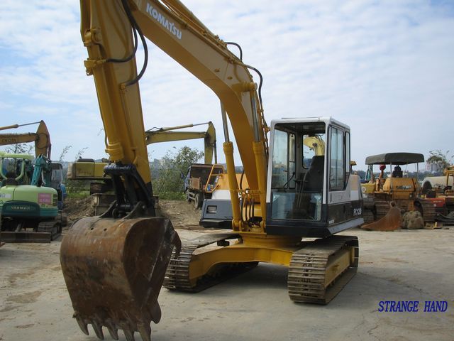 KOMATSU 小松株式會社 12噸挖機 ----PC120-3