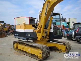 KOMATSU 小松株式会社 12吨挖机 ----PC120-3