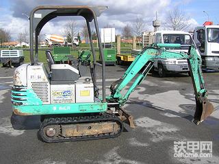 石川岛挖掘机