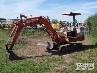石川岛挖掘机