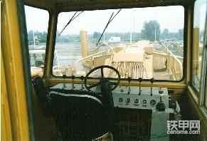 世界上最大的平地机