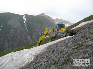 能上山下河的超级挖掘机