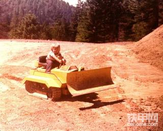 世界上最小的推土机