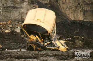 矿山卡车事故图片