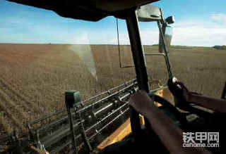 世界上最大的联合收割机