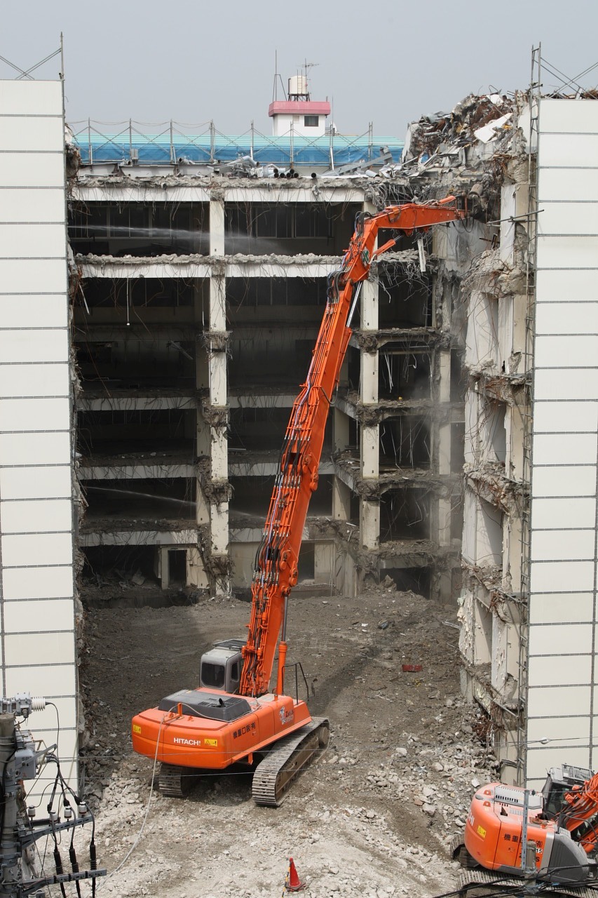 日本人也是這樣拆這些建筑