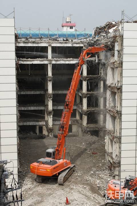 日本人也是这样拆这些建筑