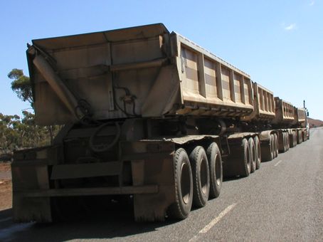 “公路列車”—超長卡車