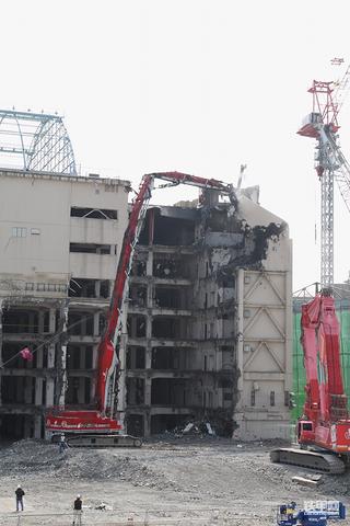 神钢机的大机图片