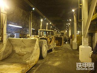 国外的露天矿及地下矿山设备图—2