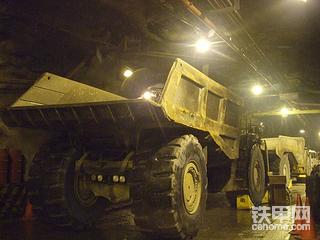 国外的露天矿及地下矿山设备图—2