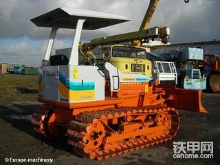 日本古河推土機