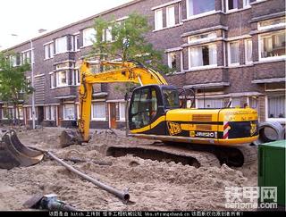 JCB杰西博JS220挖掘机